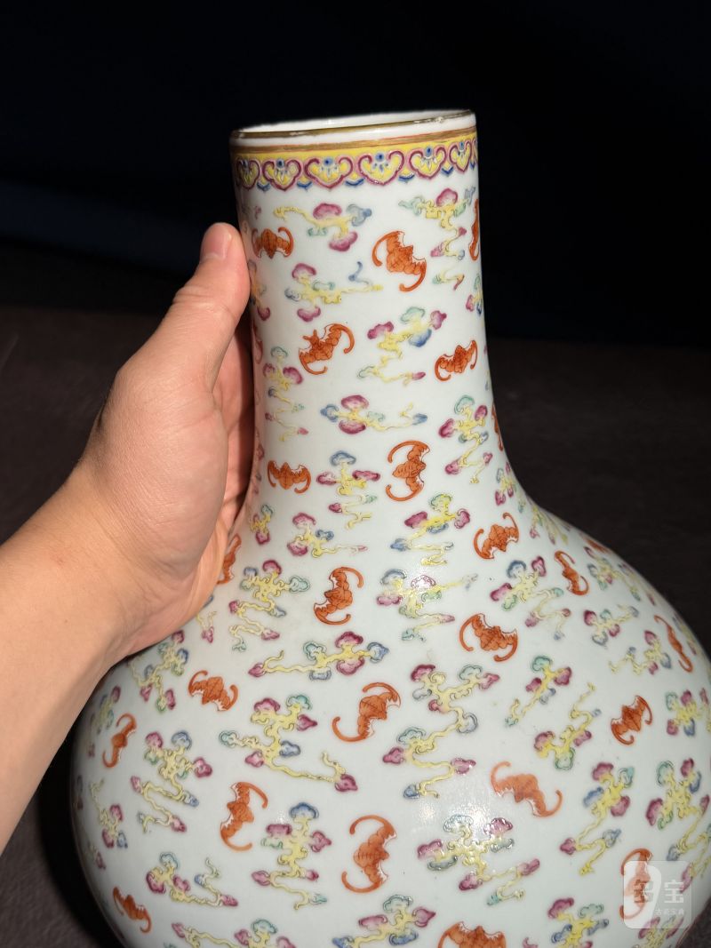 清光绪 粉彩百蝠纹荸荠瓶 - 图10